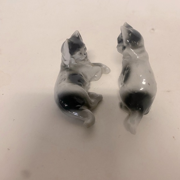 Set of Two Germany Porcelain Ceramic Grey & Black Cat Figurines. - Picture 4 of 12